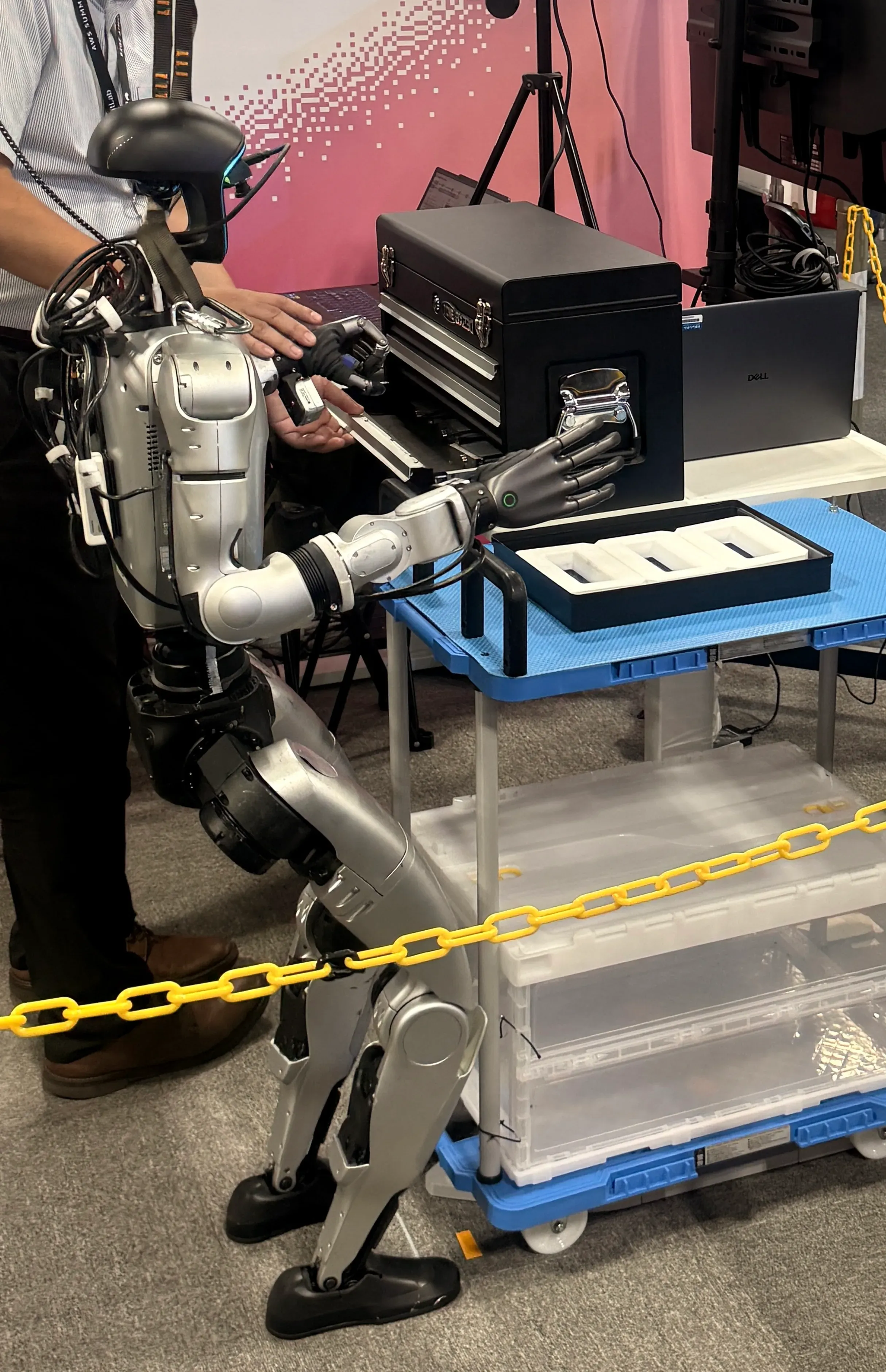 5本指ロボットの実演